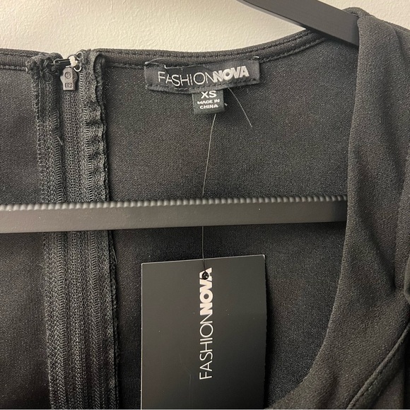 Fashion Nova off the Shoulder top - Picture 5 of 6